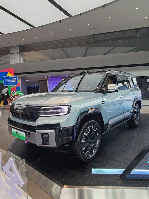 佛山165比亚迪方程豹硬派越野的爆款，英菲尼迪35周年与你共成长